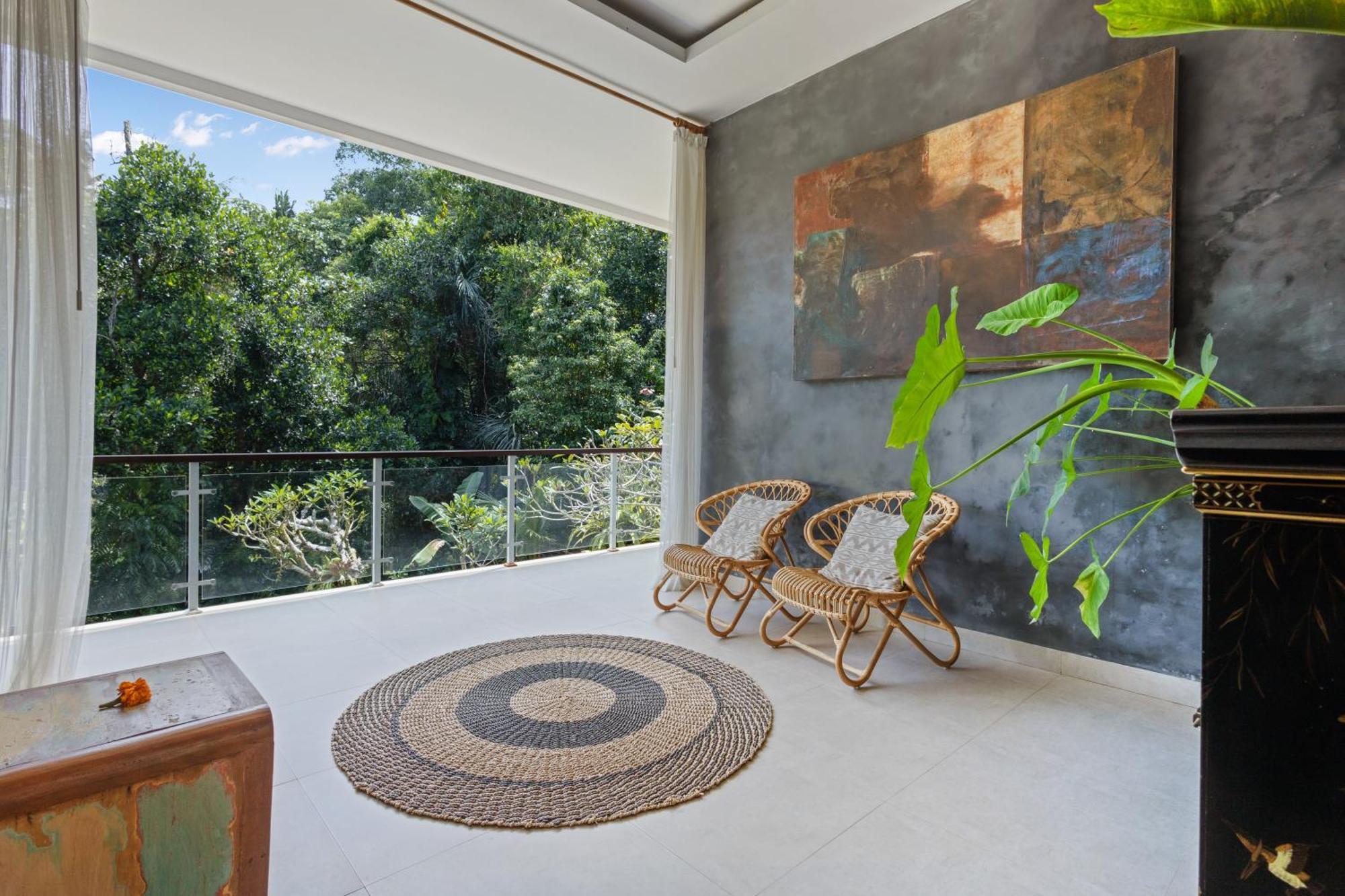 New 4 Bedroom Surrounded By Jungle And Ricefields Villa *